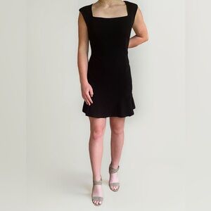 She + Sky Shoulder Paded Knit Women’s Black Dress Size Large.  CSW117.